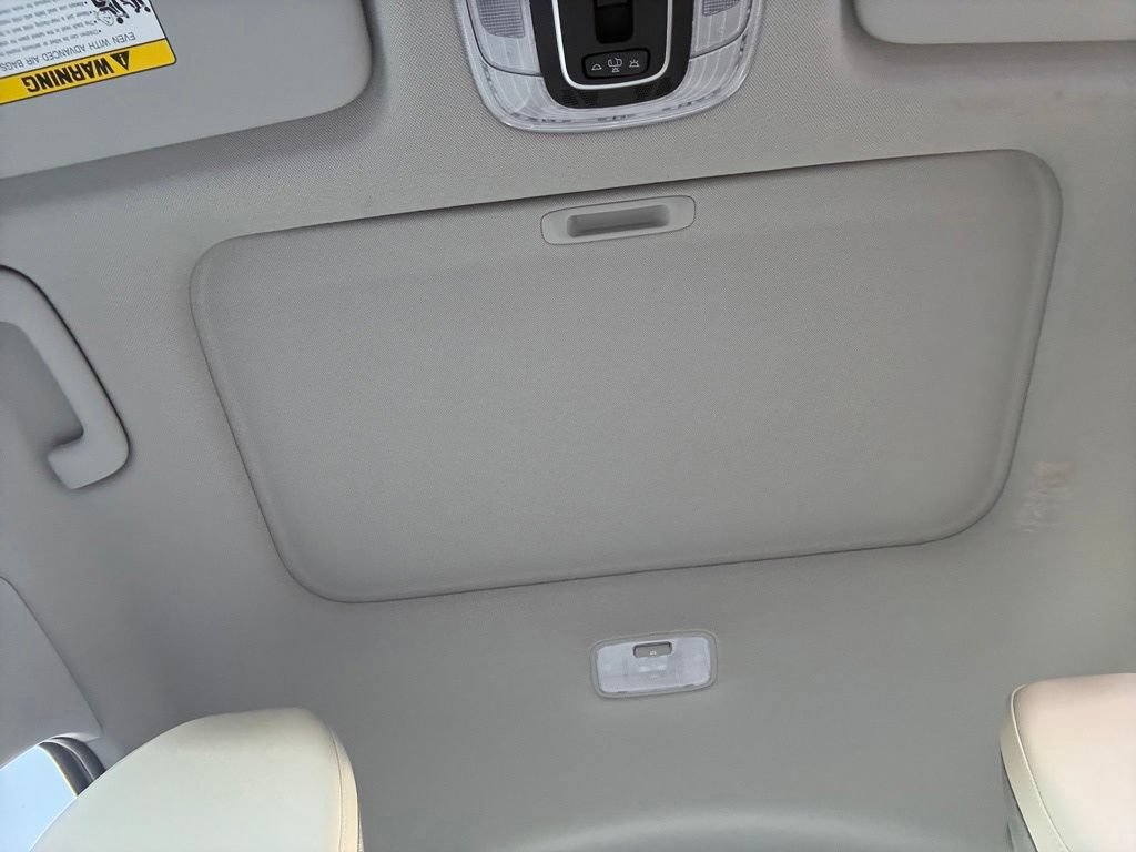 Used 2023 Hyundai Elantra Limited FWD image 38