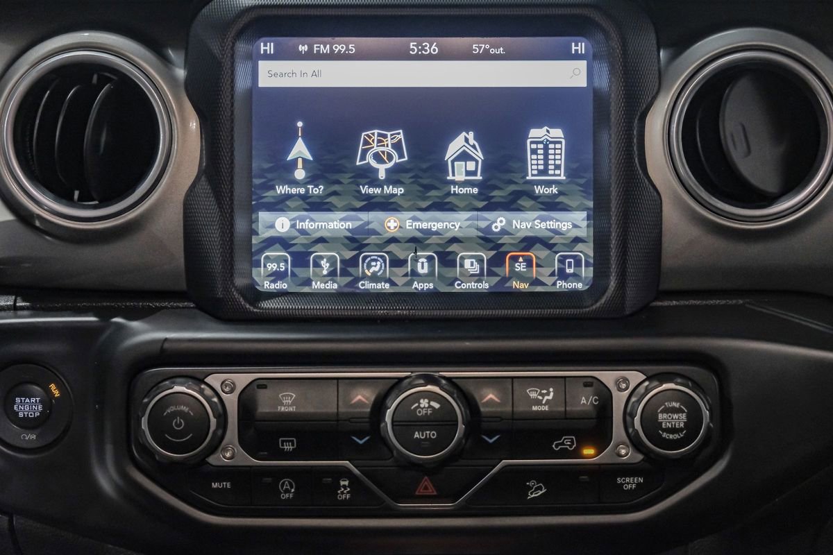 Used 2018 Jeep Wrangler Unlimited Sahara image 28