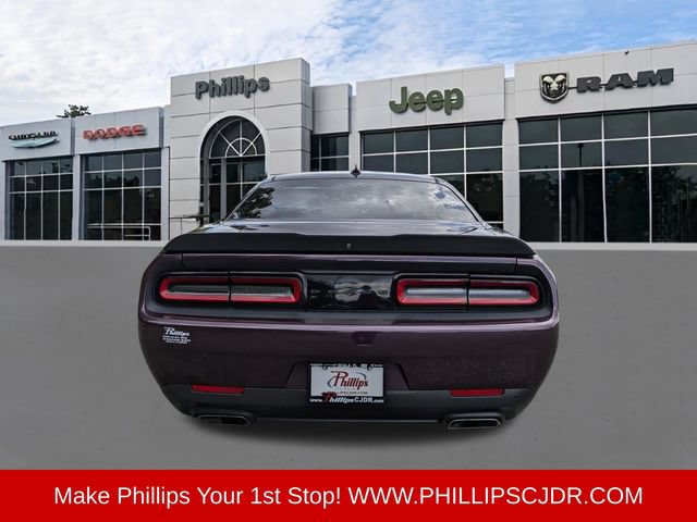 Certified 2021 Dodge Challenger R/T w/ Blacktop Package RWD image 4