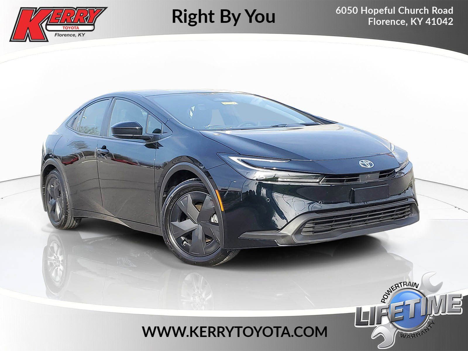 Used 2025 Toyota Prius LE image 1