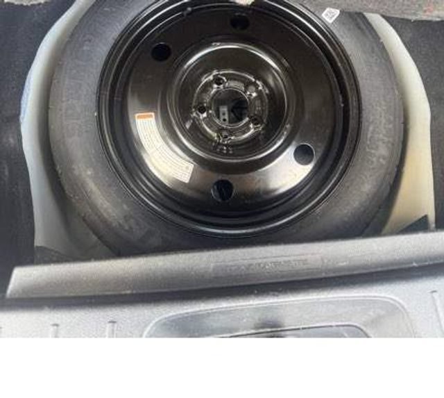 Used 2016 Ford Explorer Sport w/ Equipment Group 401A AWD/4WD image 23