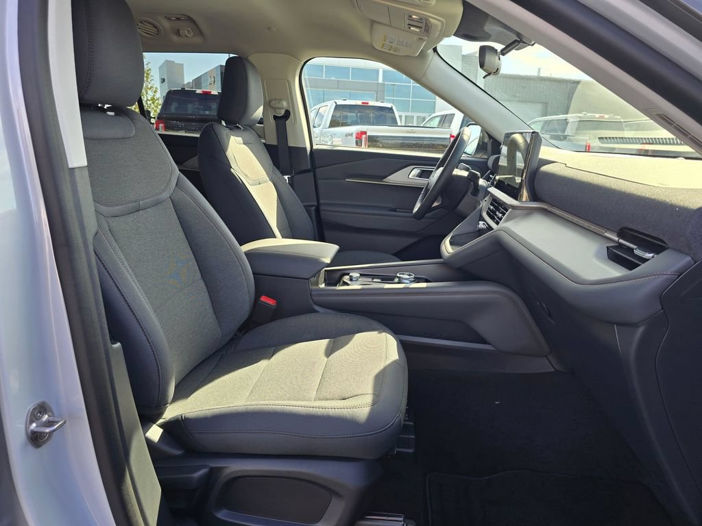 New 2026 Ford Explorer Active AWD/4WD image 14