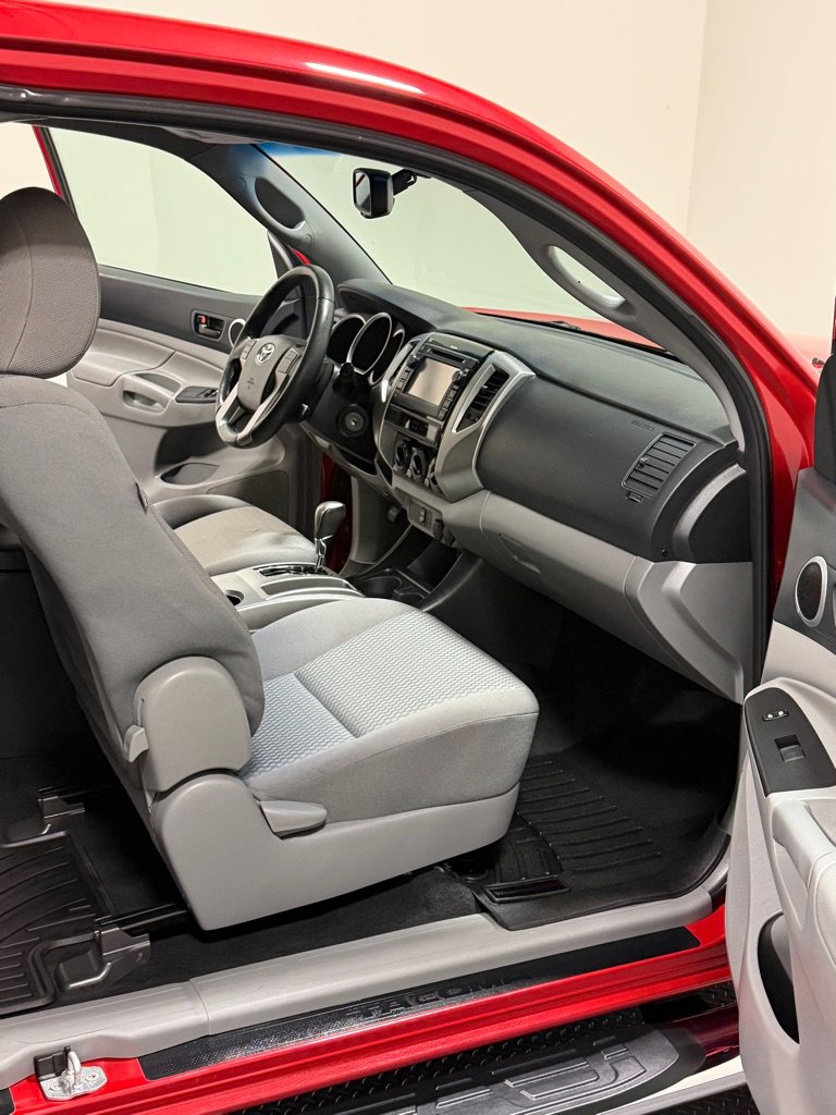 Used 2013 Toyota Tacoma PreRunner w/ SR5 Pkg RWD image 11