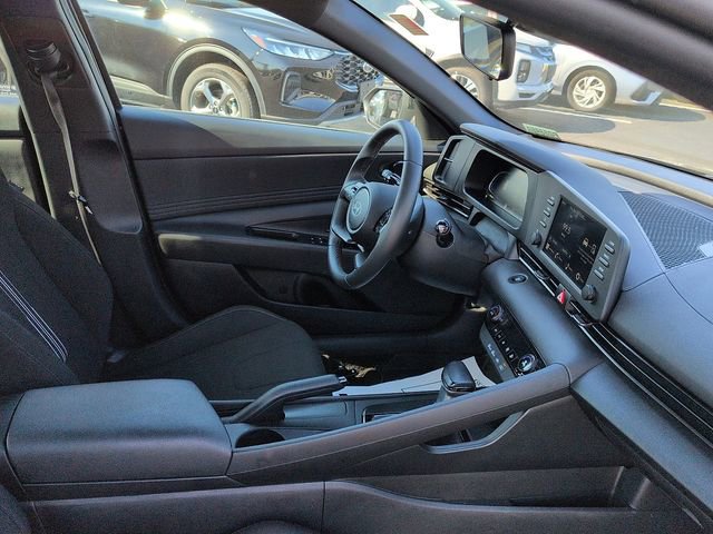 Used 2025 Hyundai Elantra Sport image 10
