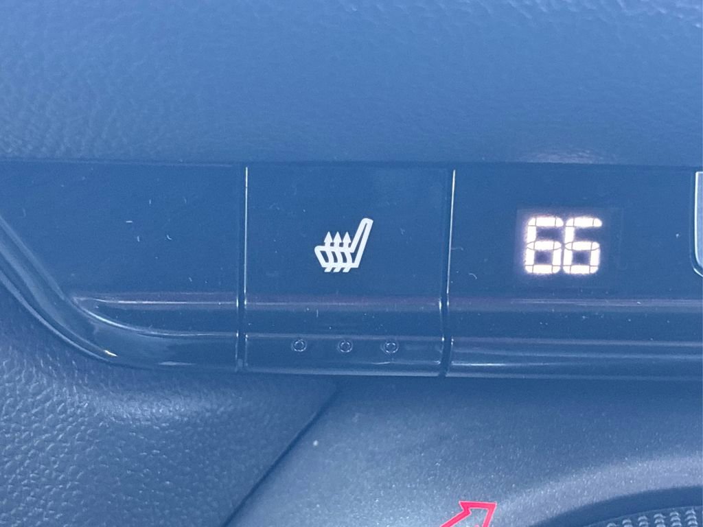 Used 2020 Chevrolet Blazer LT image 33