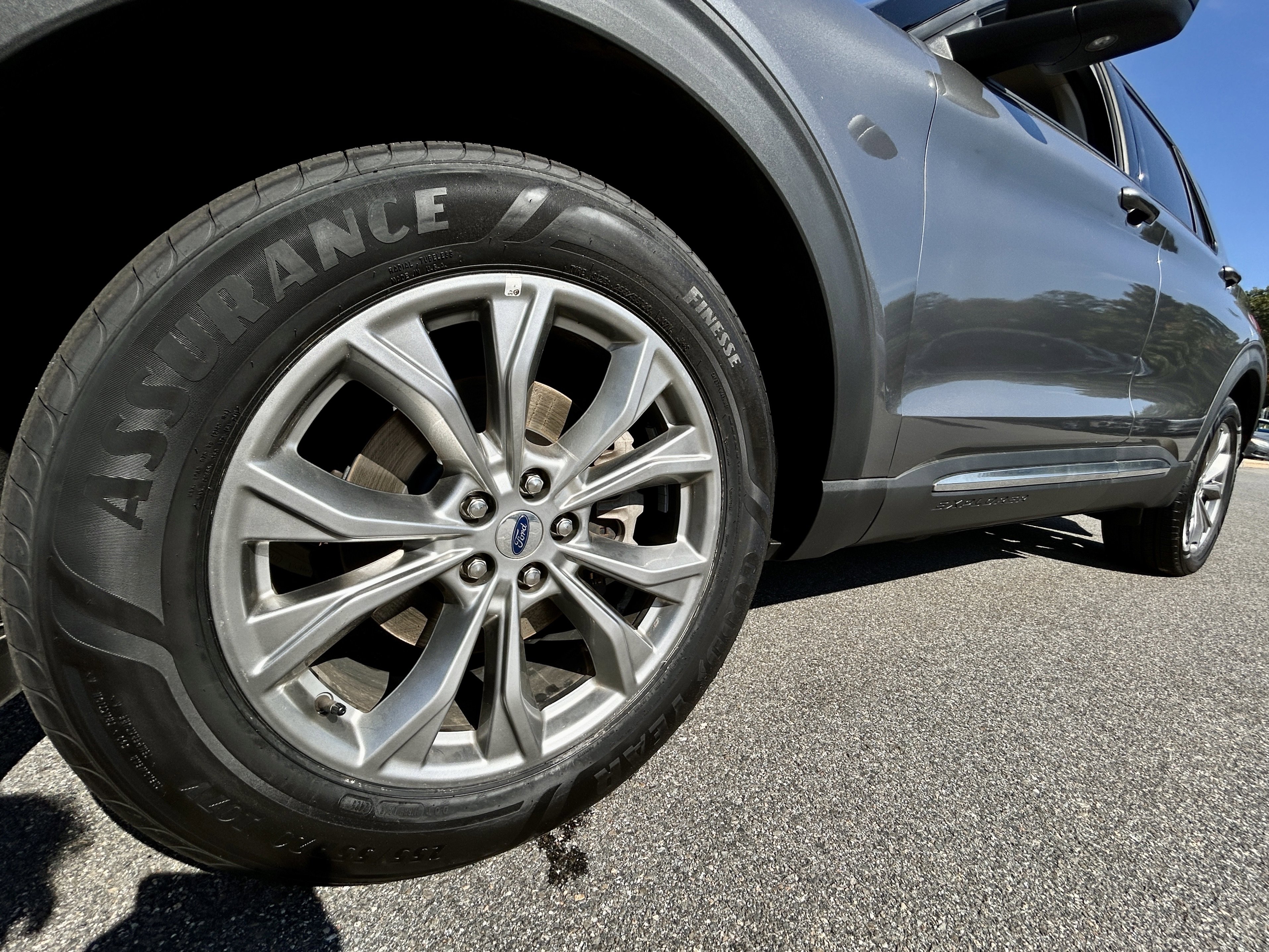 Used 2023 Ford Explorer XLT w/ Equipment Group 202A image 19