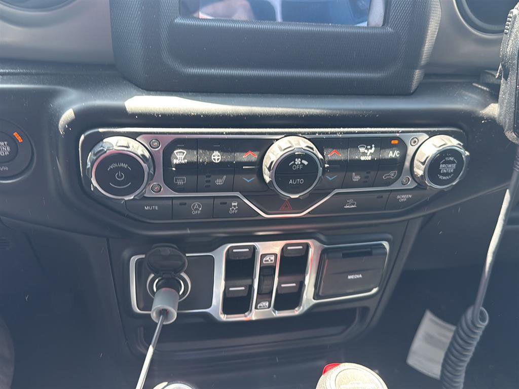 Used 2021 Jeep Gladiator Willys image 7