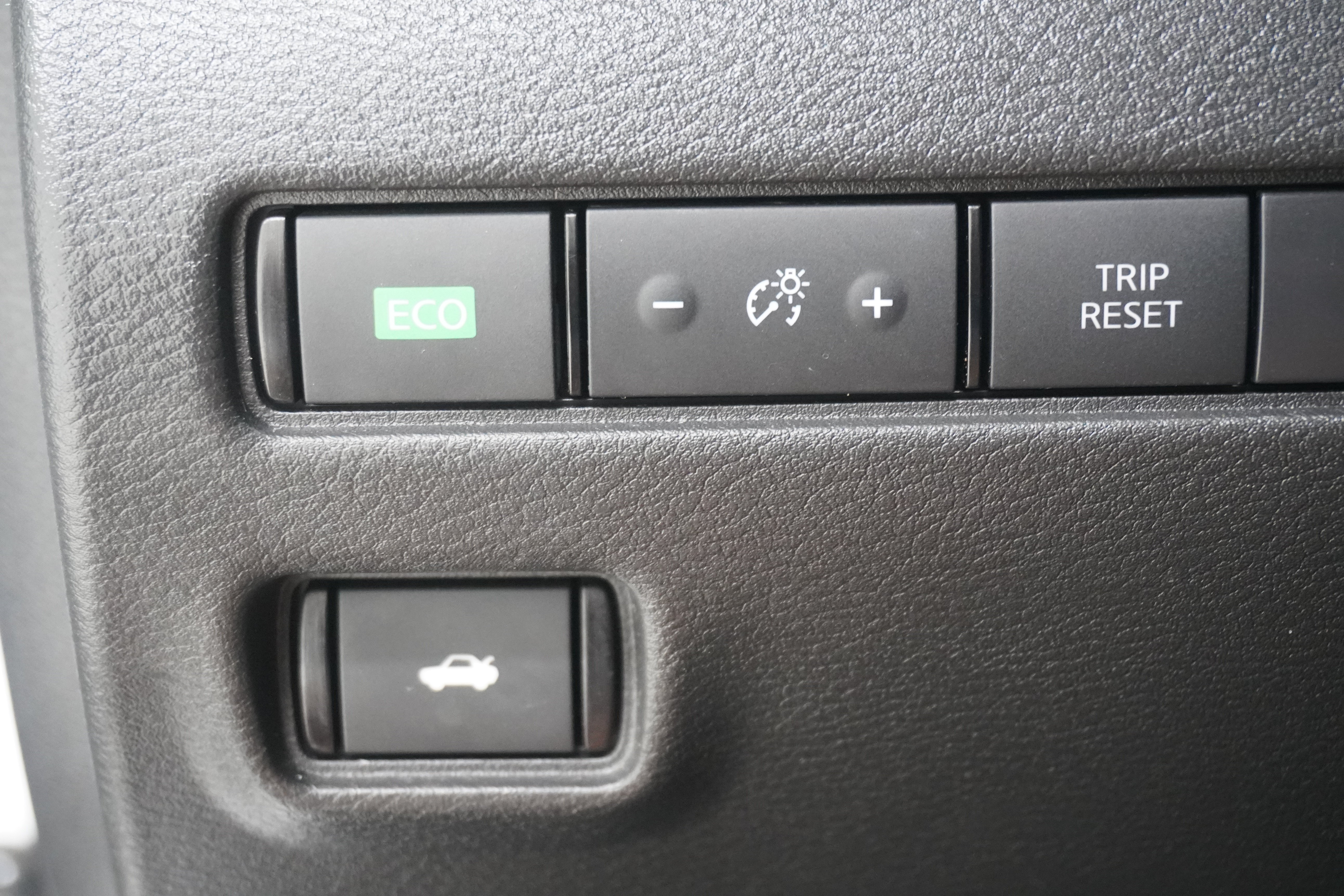 Used 2021 Nissan Sentra SV w/ Trunk Package FWD image 19