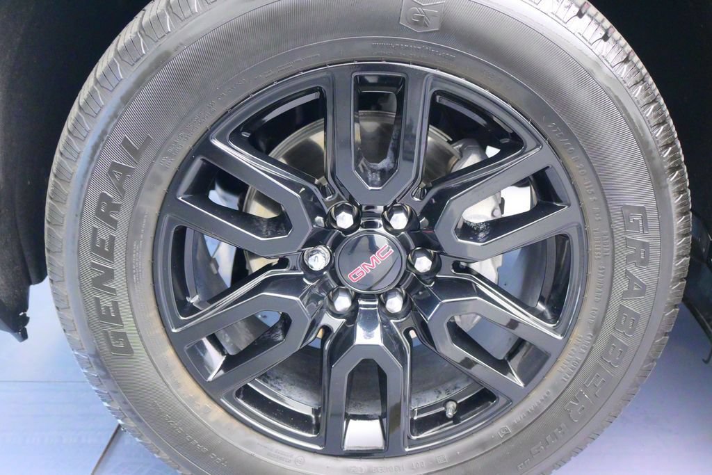 Used 2024 GMC Sierra 1500 Elevation w/ Elevation Premium Package RWD image 33