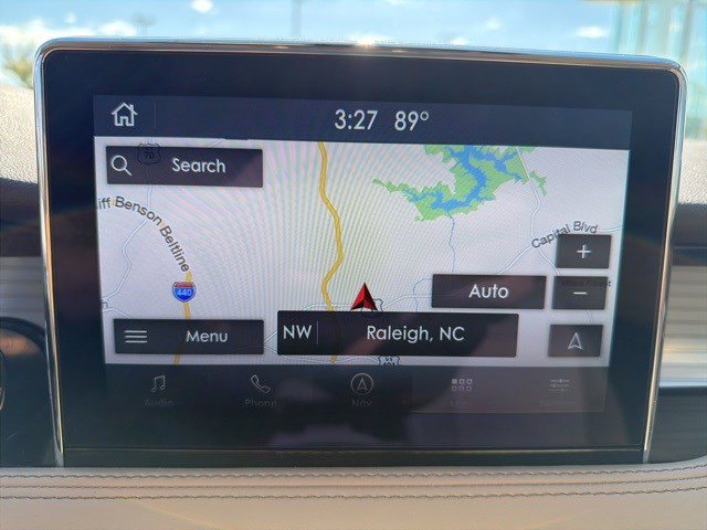 Used 2021 Lincoln Corsair AWD w/ Premium Package image 12