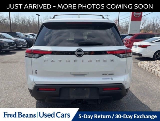 Certified 2023 Nissan Pathfinder SV w/ SV Premium Package image 7