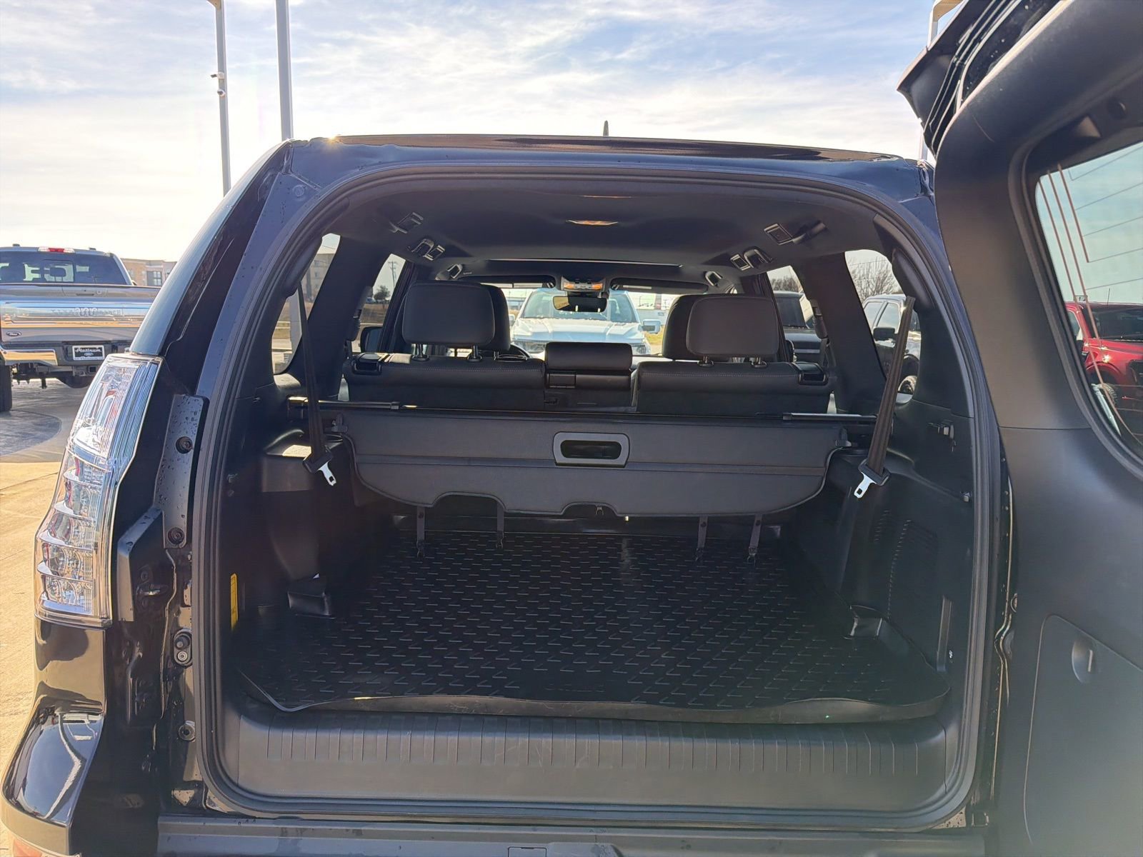 Used 2021 Lexus GX 460 Premium w/ Premium Package image 5