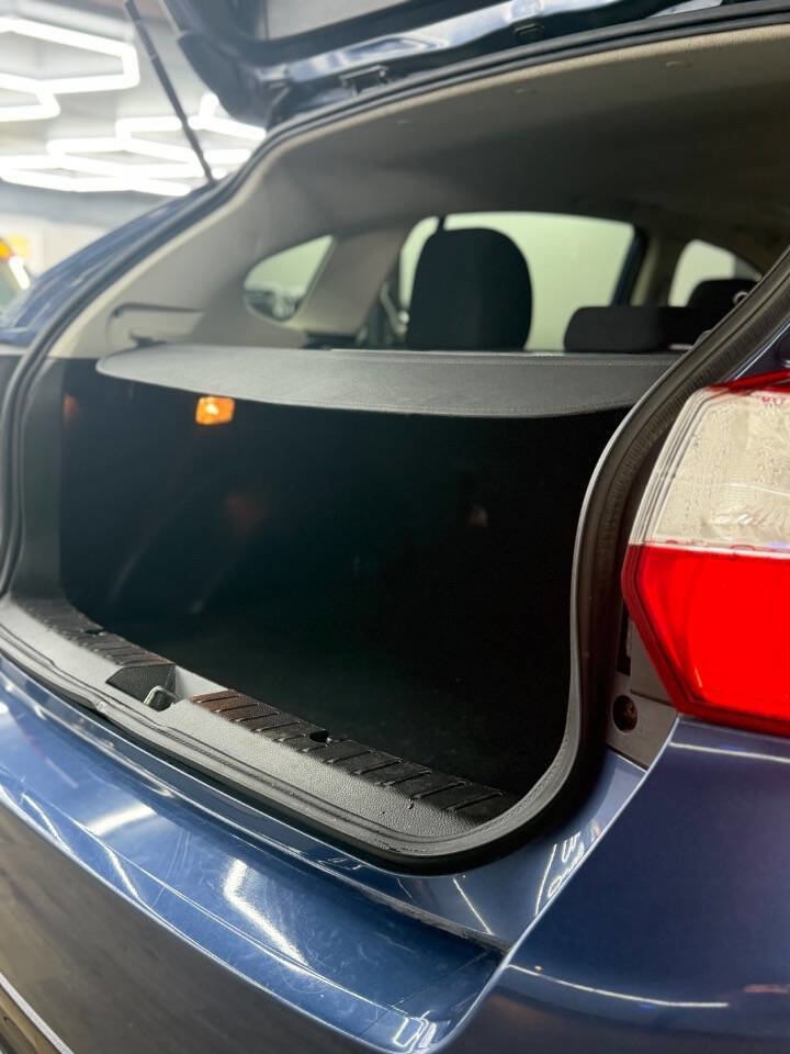 Used 2013 Subaru Impreza 2.0i Premium AWD/4WD image 8