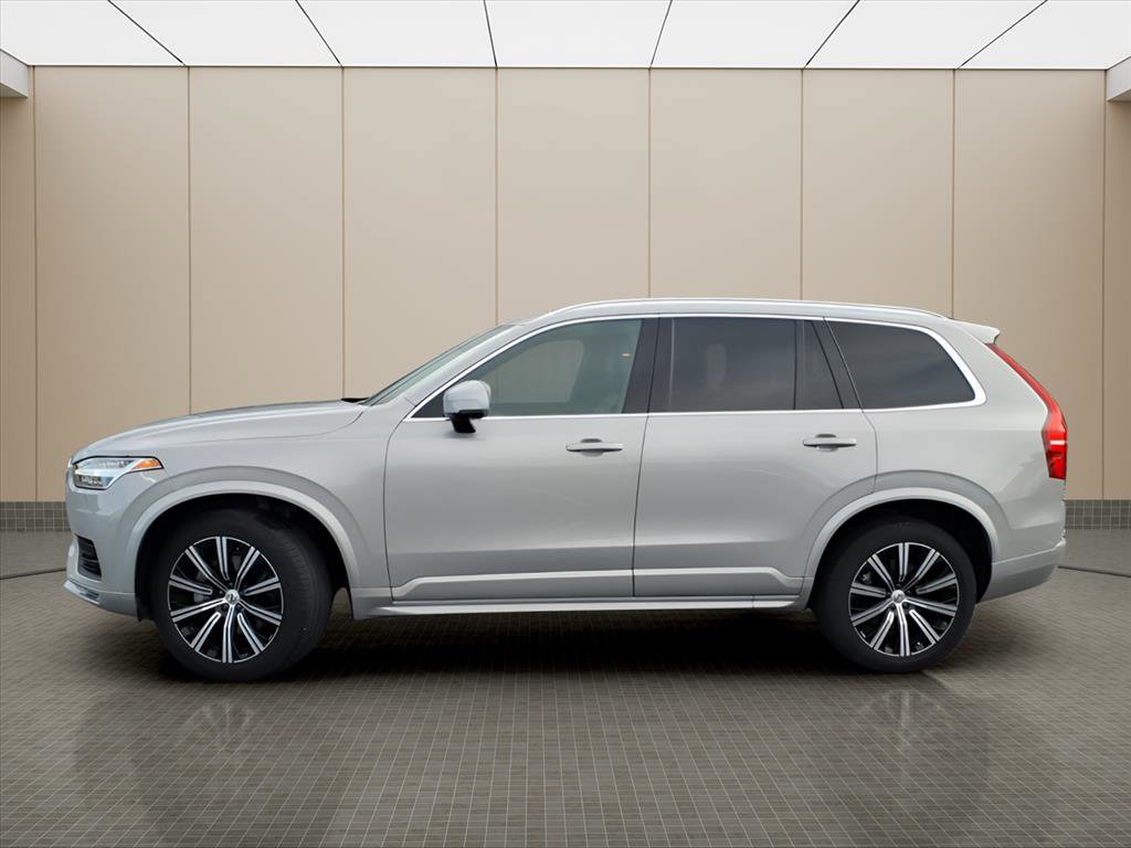 Used 2023 Volvo XC90 B5 Core image 3