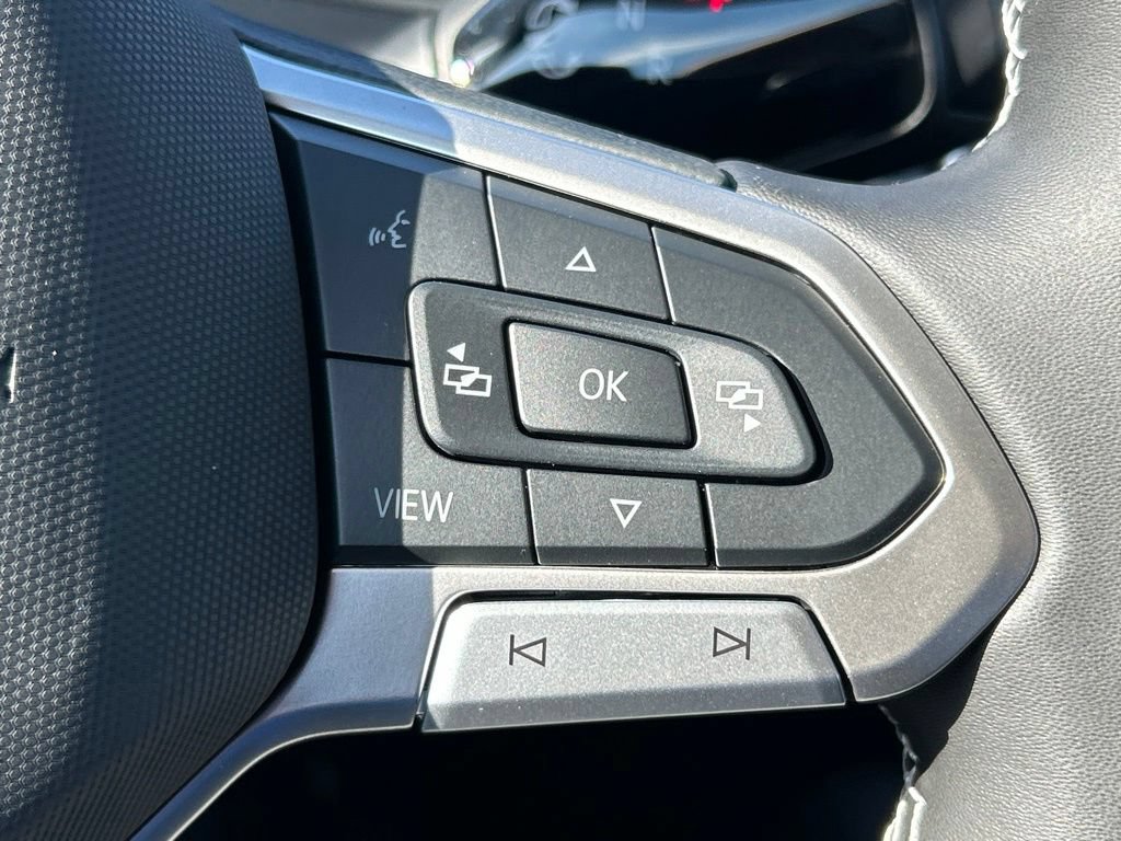 New 2026 Volkswagen Tiguan SE FWD image 28
