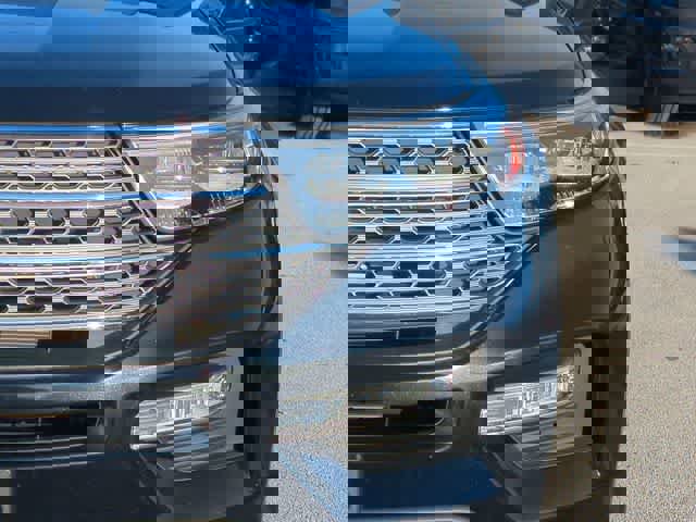 Used 2020 Ford Explorer Limited image 11