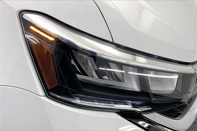 Certified 2022 Volkswagen Taos SE image 28