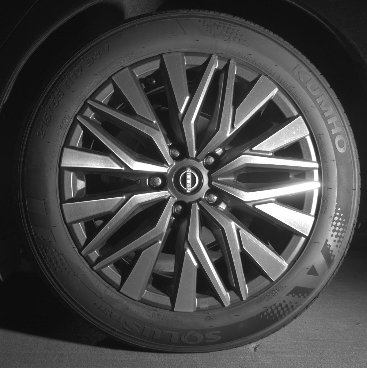 Used 2025 Nissan Altima 2.5 SV image 14