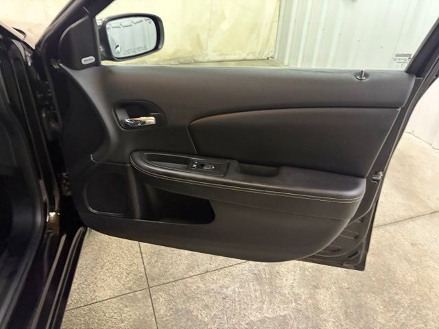 Used 2013 Chrysler 200 Limited FWD image 24
