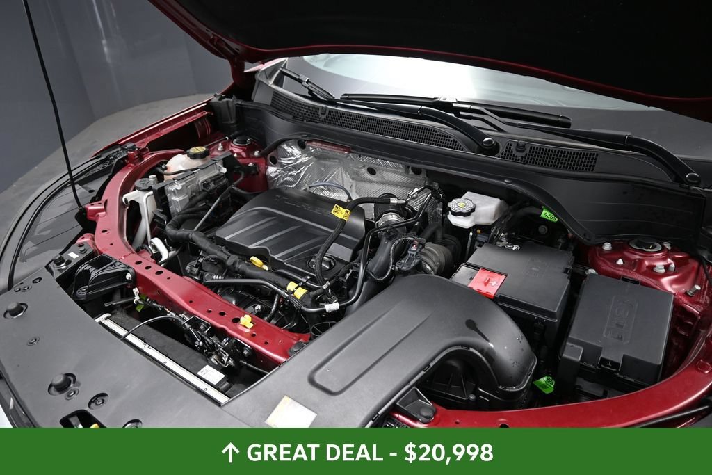 Used 2025 Chevrolet Trax LT FWD image 14