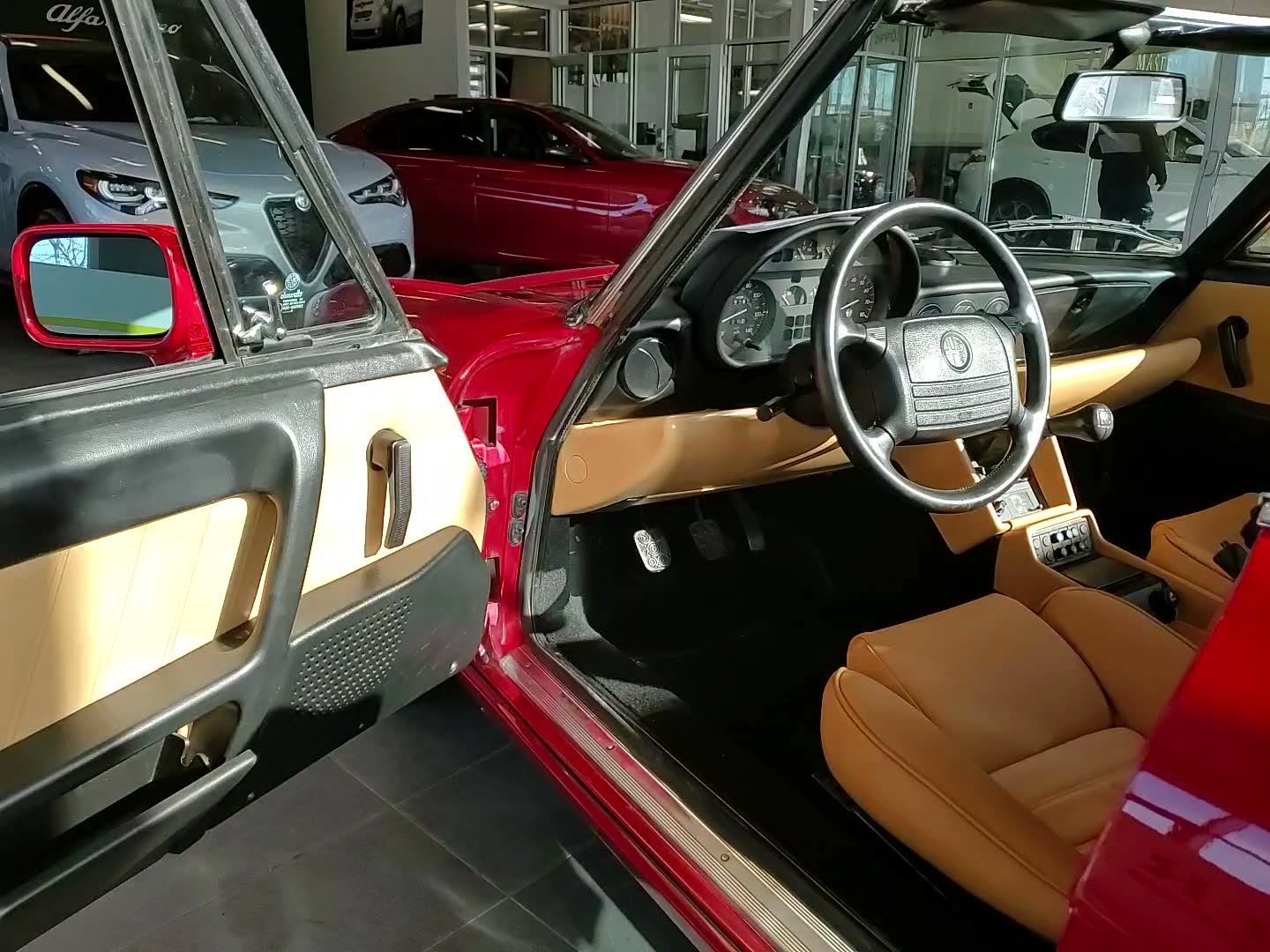 Used 1991 Alfa Romeo Spider Veloce RWD image 15