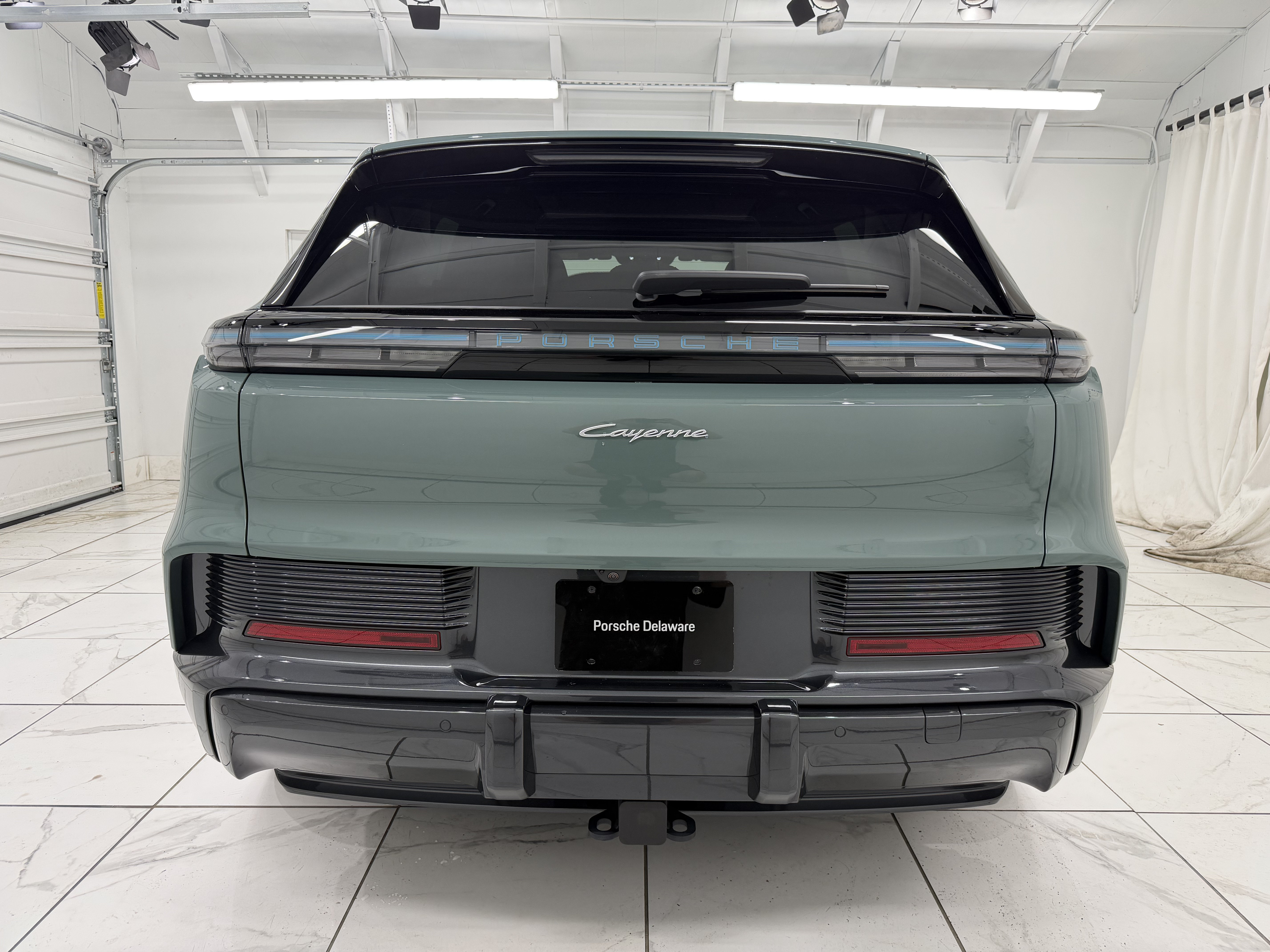 New 2026 Porsche Cayenne Electric AWD/4WD image 13