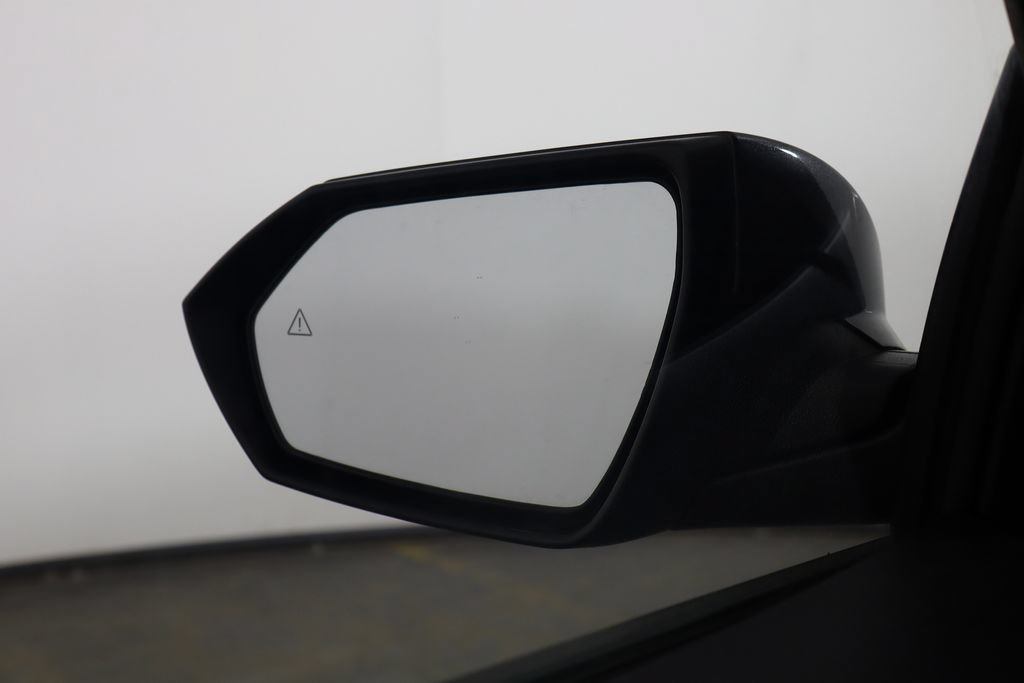 Used 2022 Hyundai Elantra SEL FWD image 34