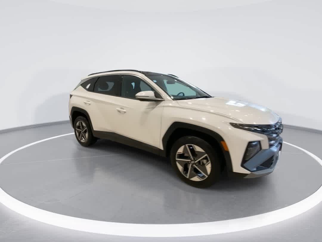 Used 2025 Hyundai Tucson SEL AWD/4WD image 2