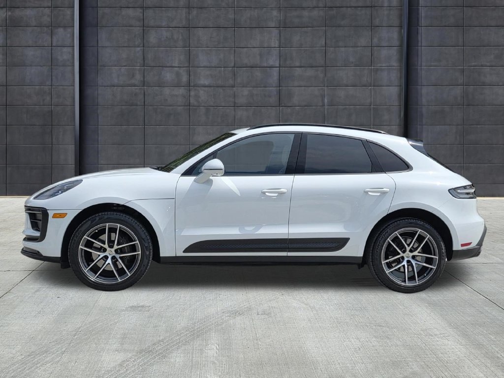 Certified 2024 Porsche Macan Turbo AWD/4WD image 2