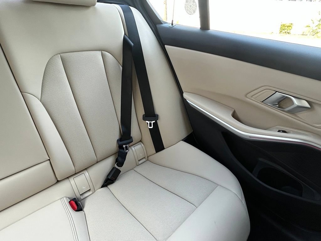 Used 2025 BMW 330i Sedan w/ Convenience Package RWD image 14