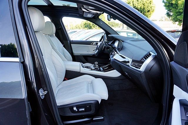 Used 2023 BMW X5 xDrive40i image 11