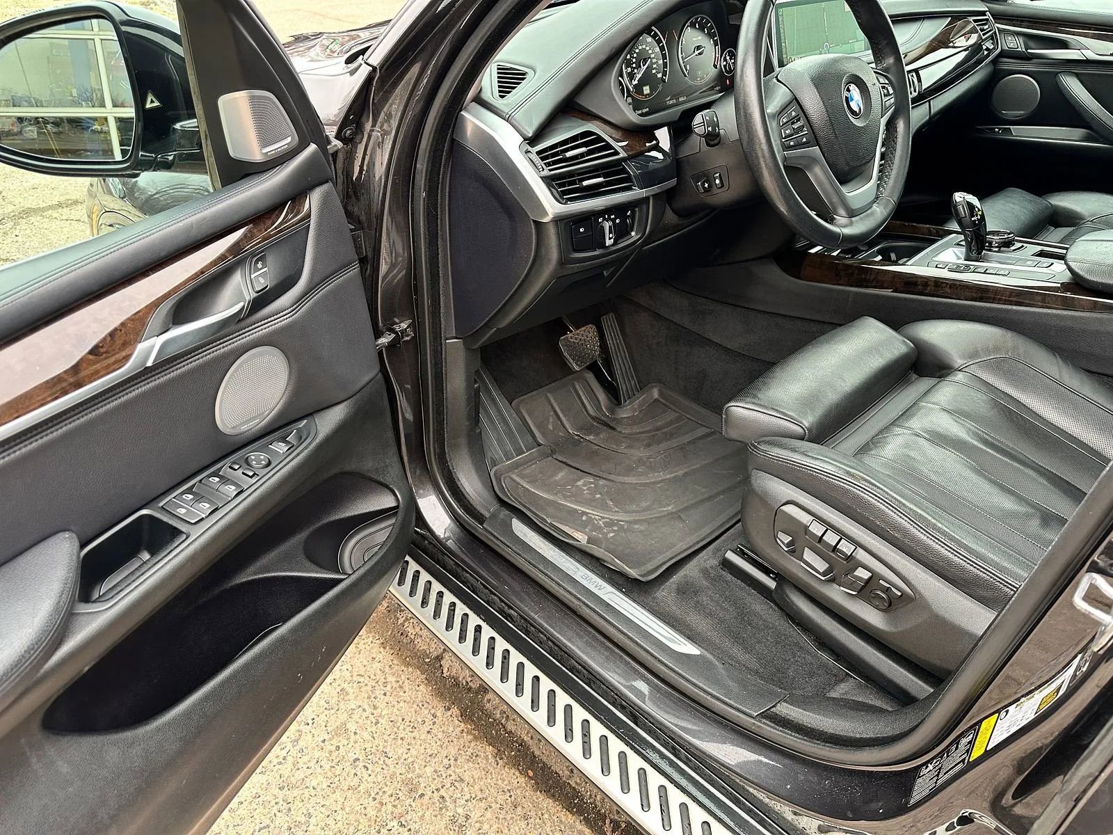 Used 2014 BMW X5 xDrive50i AWD/4WD image 9