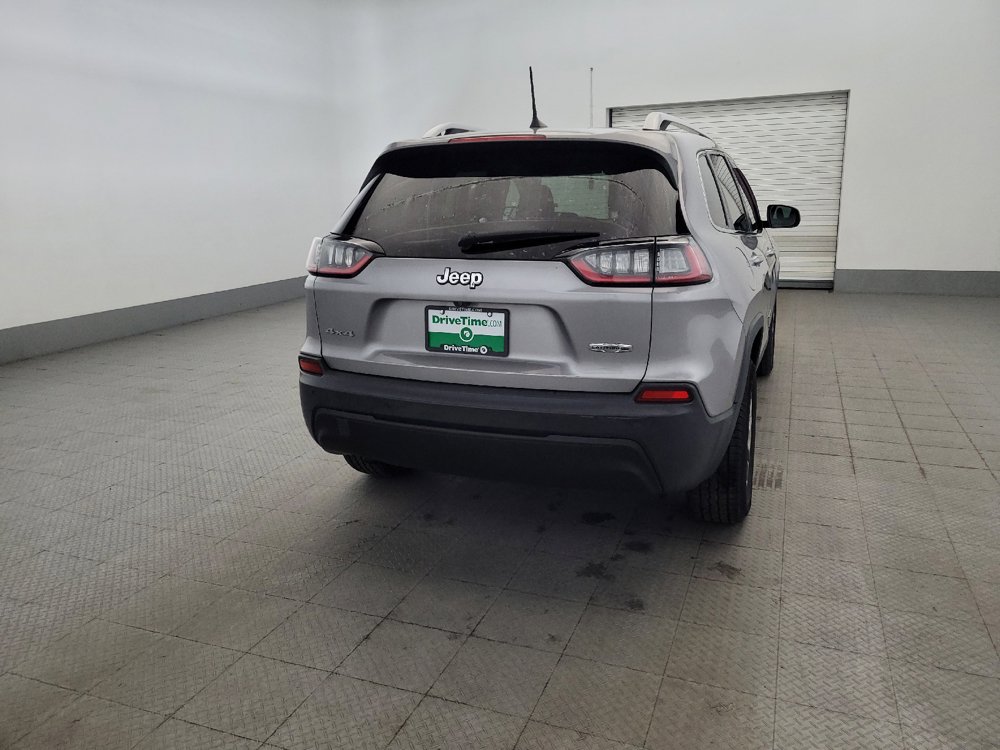 Used 2019 Jeep Cherokee Latitude Plus AWD/4WD image 7