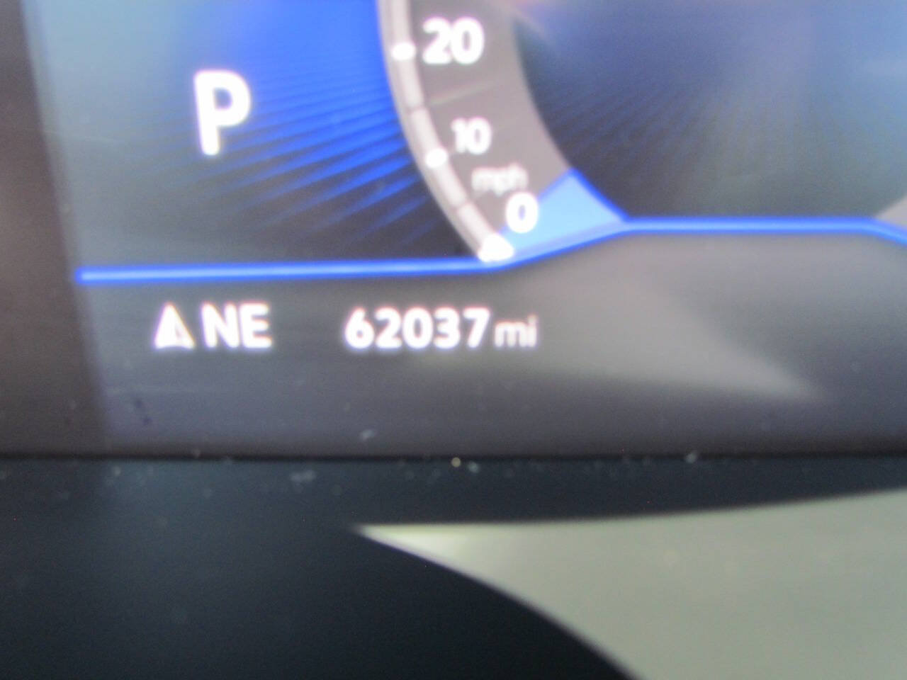 Used 2022 Volkswagen Tiguan SE FWD image 24
