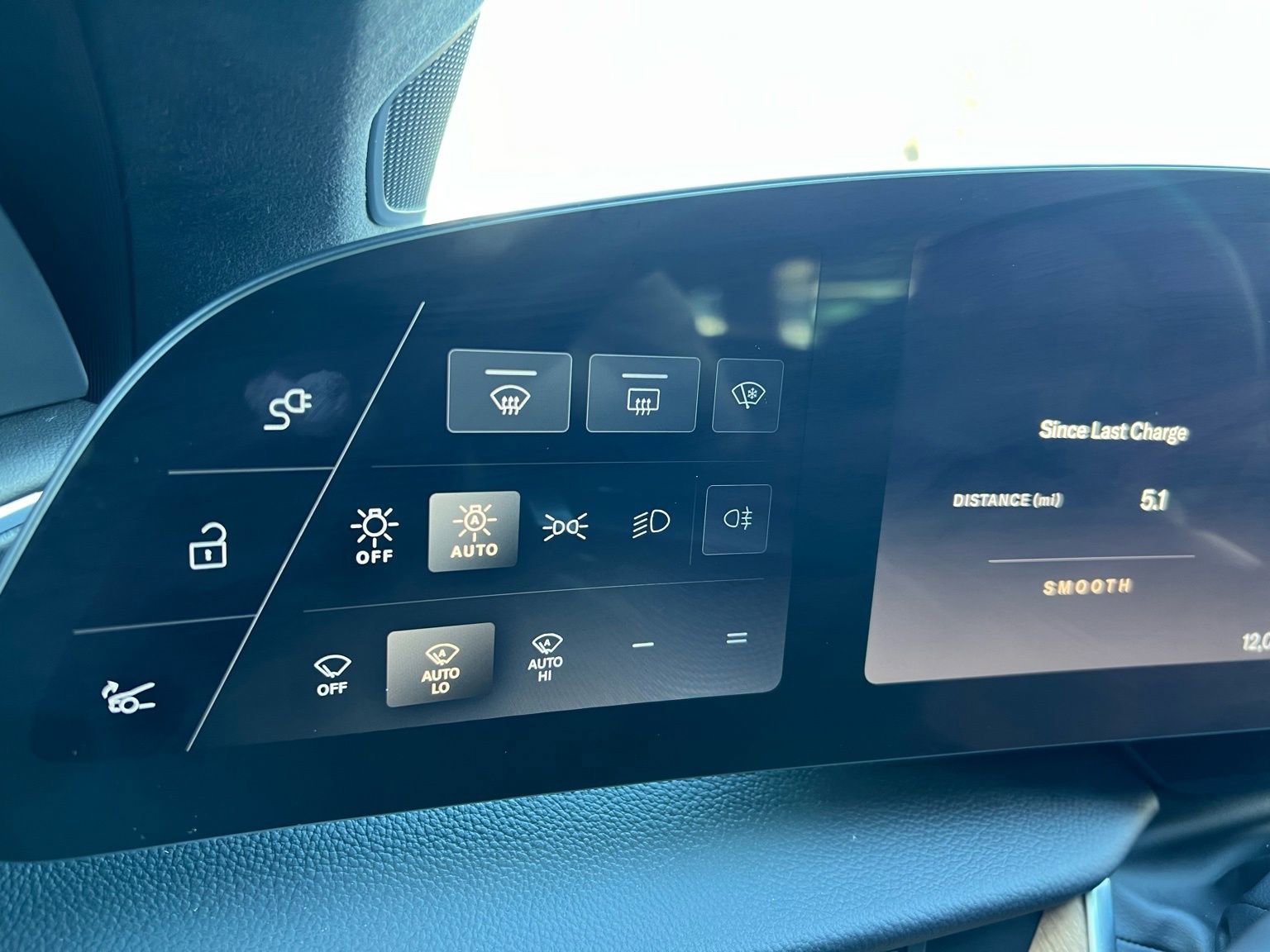 Used 2024 Lucid Air Touring image 32