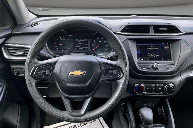 Used 2022 Chevrolet TrailBlazer LT FWD image 8