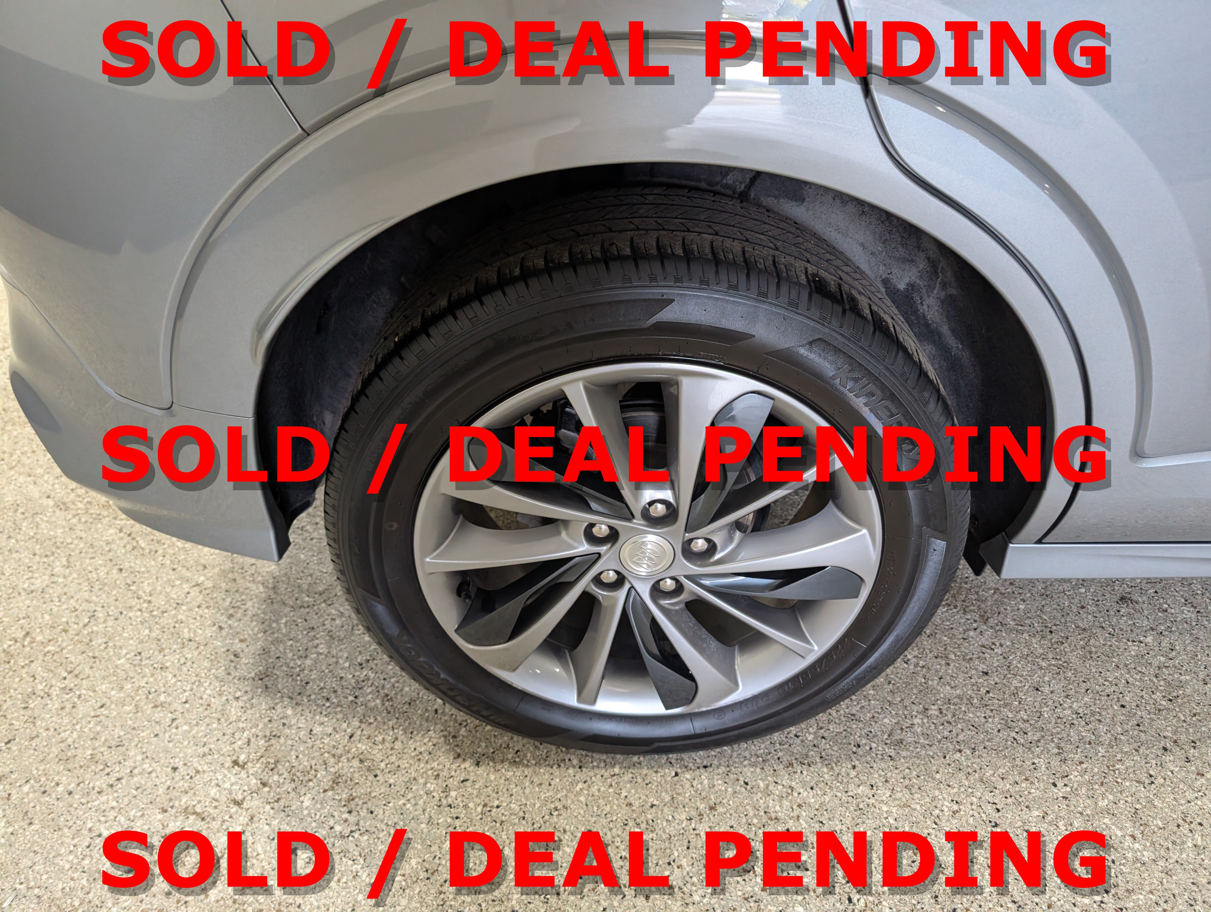 Used 2023 Buick Encore GX Select w/ Sport Touring Package FWD image 11