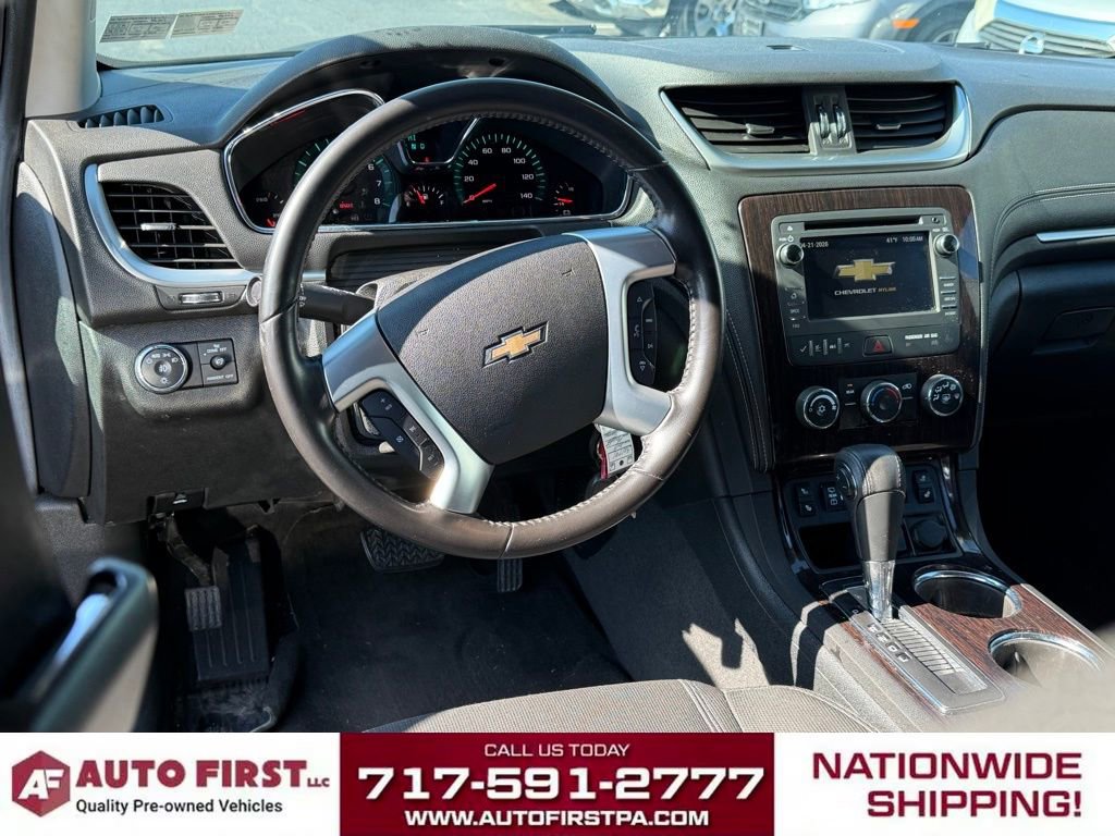 Used 2017 Chevrolet Traverse LT w/ Style and Technology Package AWD/4WD image 10