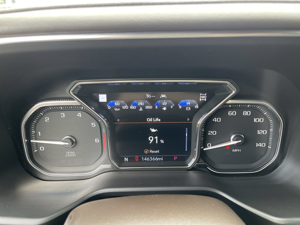 Used 2021 GMC Yukon XL Denali AWD/4WD image 15
