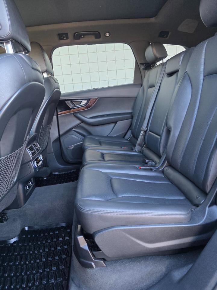 Used 2018 Audi Q7 3.0T Premium Plus w/ Premium Plus Package AWD/4WD image 15