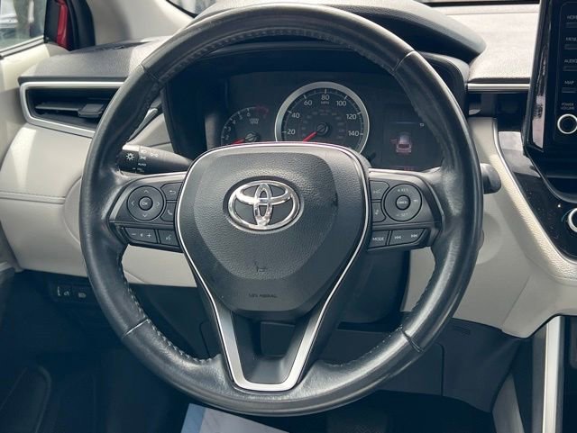 Used 2022 Toyota Corolla Cross LE AWD/4WD image 12