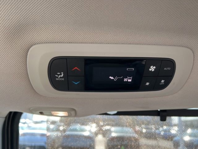 Used 2019 Chrysler Pacifica Limited w/ Tire & Wheel Group image 37