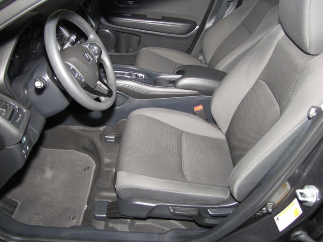 Used 2021 Honda HR-V EX image 10