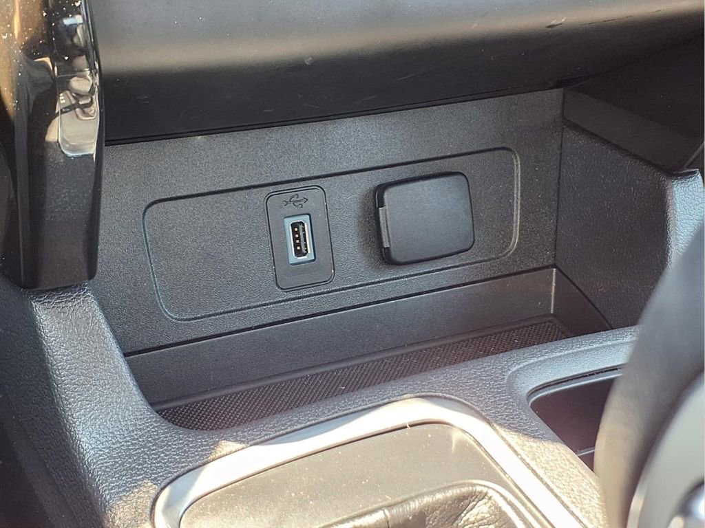 Used 2018 Ford Escape Titanium image 9