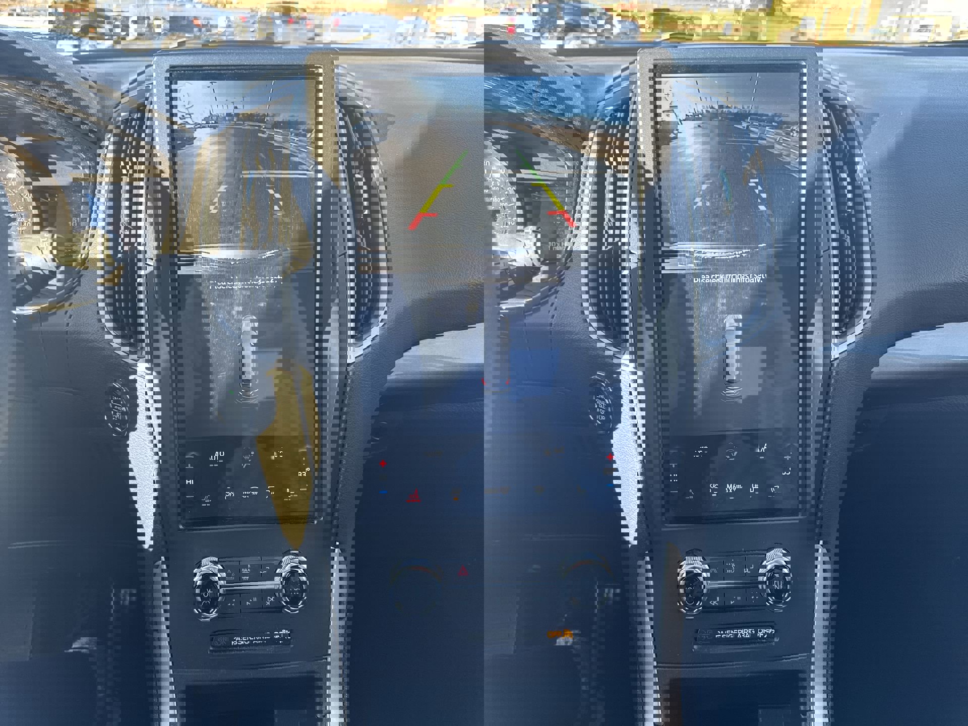 Used 2024 Ford Edge SEL image 17