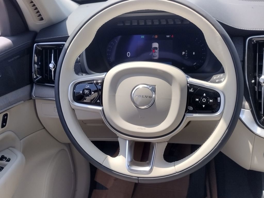 New 2026 Volvo XC90 B5 Ultra w/ Protection Package image 27