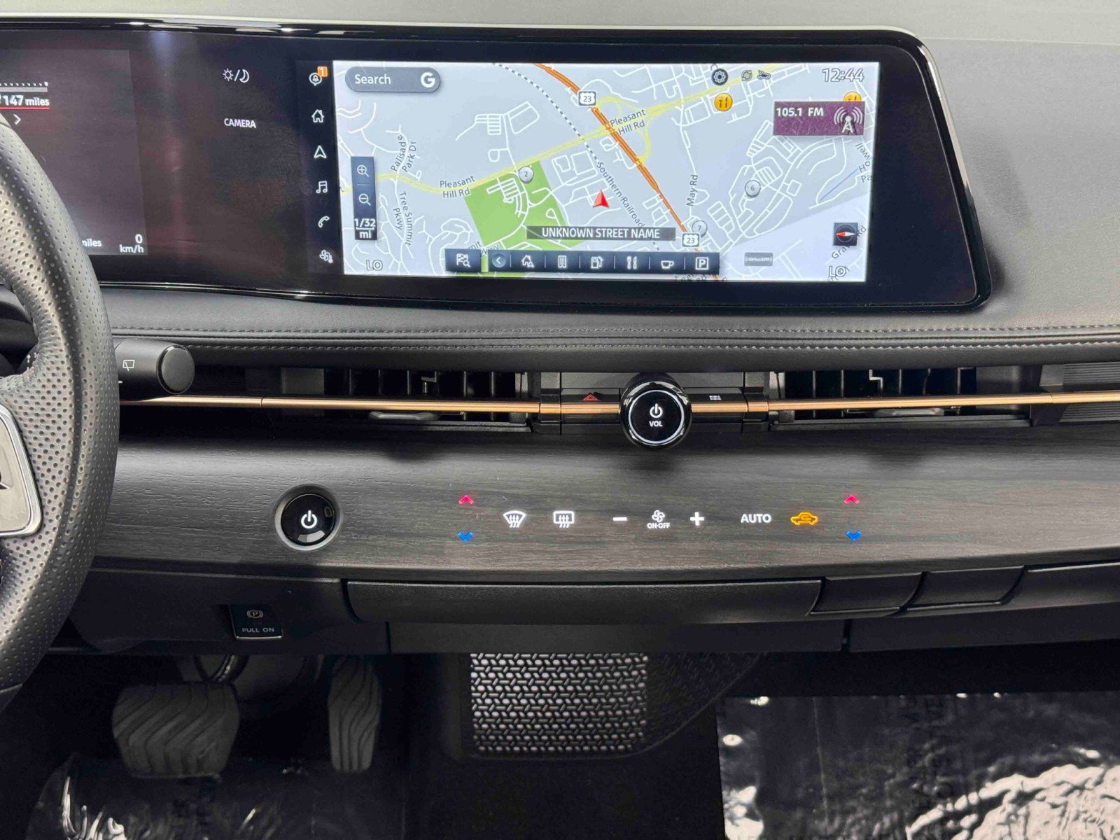 Used 2024 Nissan Ariya FWD image 22