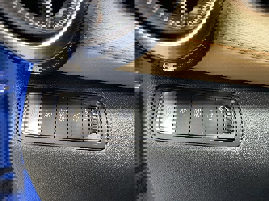 New 2026 Chevrolet Equinox ACTIV w/ Convenience Package III image 27