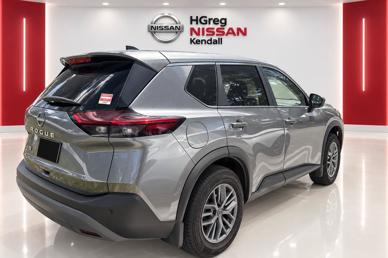 Used 2023 Nissan Rogue S FWD image 3