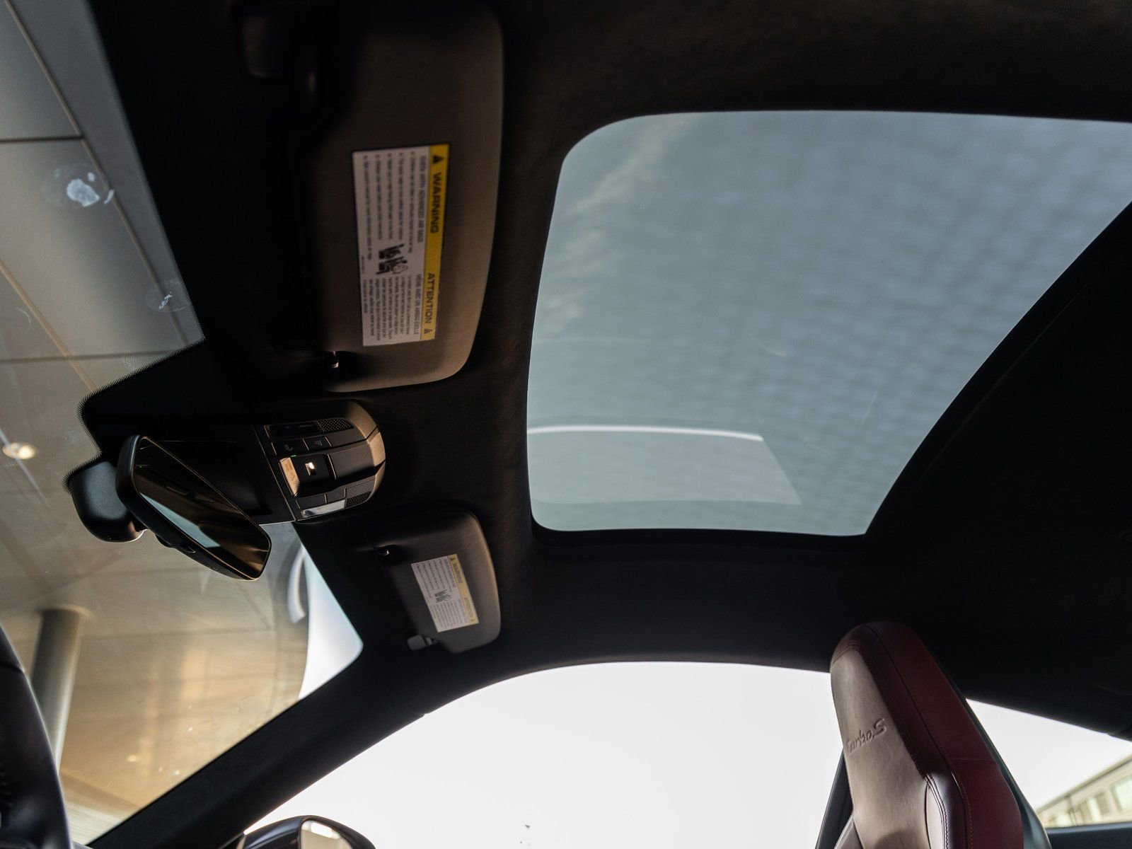 Used 2025 Porsche 911 Turbo S image 25